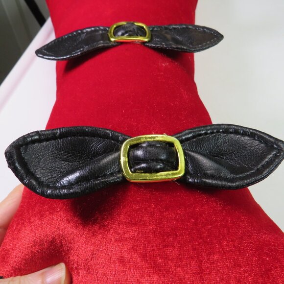 Retro 20" Red & Black high heeled boot shoe w buckle stuffed wall decor HOLIDAY - Picture 5 of 8